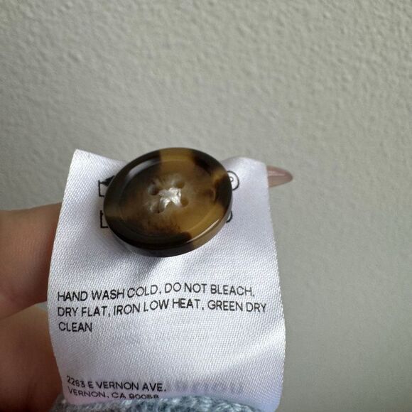 Reformation 100% Cashmere Varenne Blue Boxy Relaxed Cardigan Size Medium V Neck - Picture 7 of 7